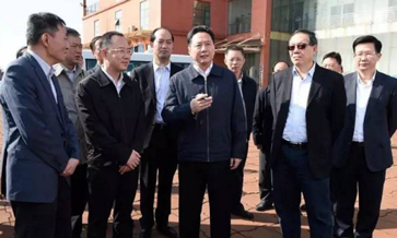 大件運(yùn)輸:運(yùn)輸部長(zhǎng)李小鵬在防城港市調(diào)研時(shí)強(qiáng)調(diào)抓住“一帶一路”建設(shè)機(jī)遇